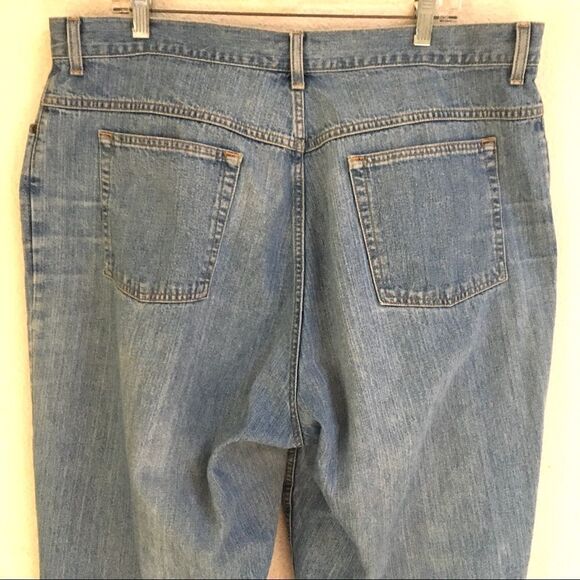 L.L. Bean wide straight leg denim light wash jeans 20R - Picture 4 of 6